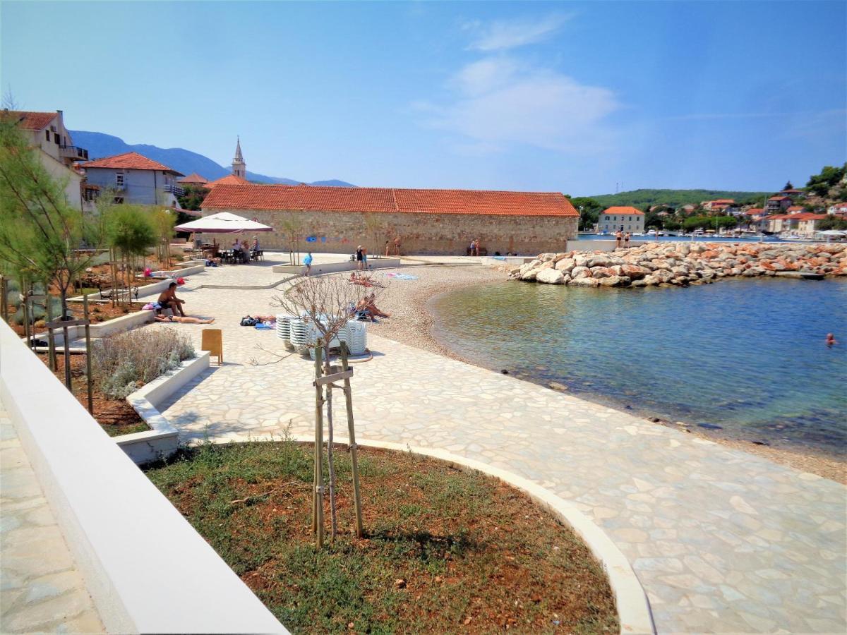 Apartments Skrivaneli Jelsa  Exterior foto